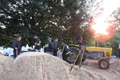 Wał w powiecie Opole Lubelskie powstrzymał nocną falę 