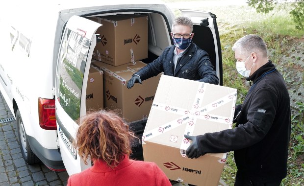 Walczmy z koronawirusem, nie z ludźmi. NFZ wypuścił spot propagujący solidarność