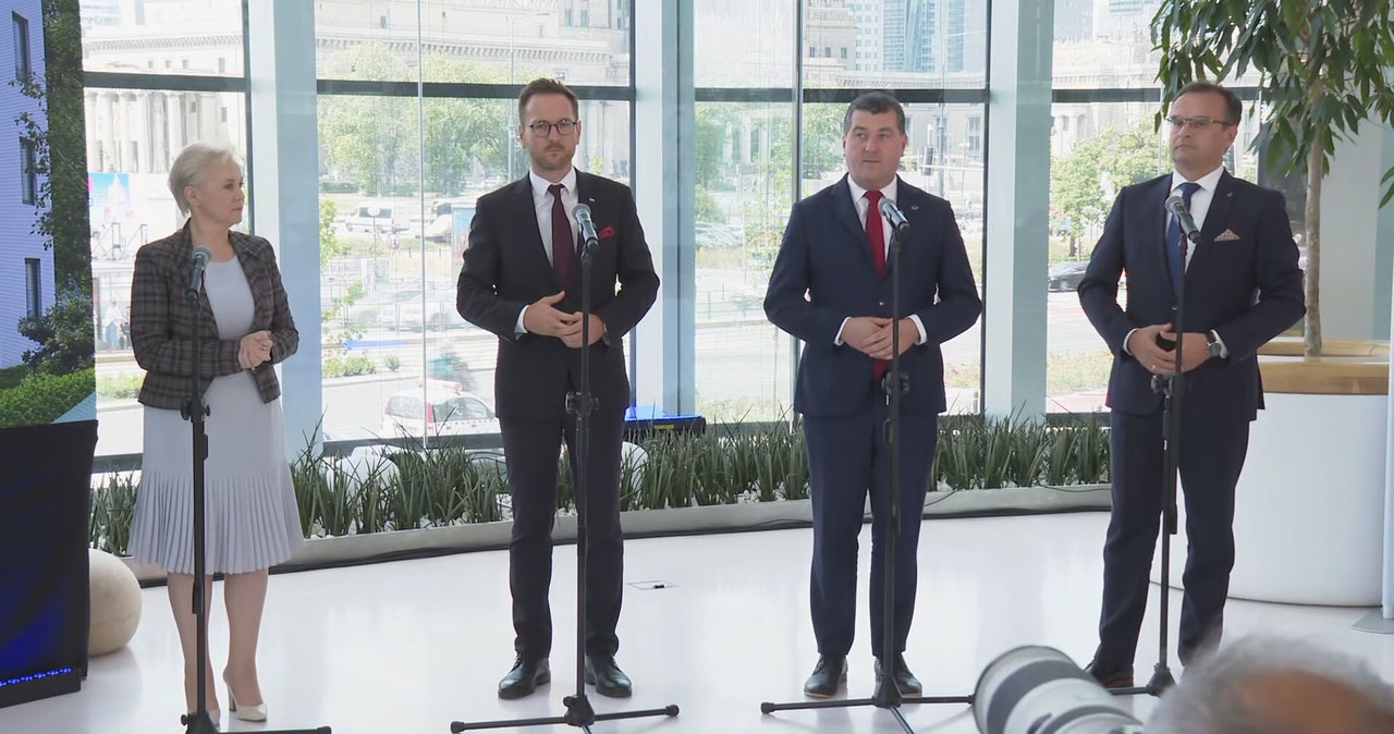Waldemar Buda oraz prezesi PKO BP, Pekao SA i BGK zapowiedzieli inaugurację programu Pierwsze Mieszkanie, w którego skład wchodzą Bezpieczny Kredyt 2 proc. oraz Konto Mieszkaniowe /Polsat News /Polsat News