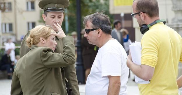 Waldemar Krzystek podczas prac na planie zdjeciowym filmu "Fotograf" / fot. Łukasz Grudniewski /East News