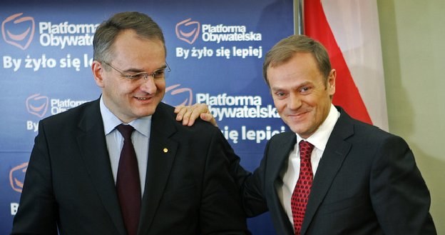 Waldemar Pawlak, wicepremier i Donald Tusk, premier rządu RP /AFP