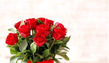 Walentynkowy bukiet będzie świeży przez kilka tygodni. Wystarczy to