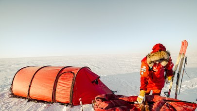 Waligóra chce zdobyć samotnie biegun południowy. "Oswajam się z tym wyzwaniem" 