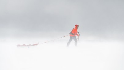 ​Waligóra i Supergan rozpoczęli marsz przez Grenlandię. Śledź ich trasę