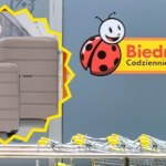 Walizki jak z drogiego sklepu. Klienci już ruszyli na zakupy do Biedronki