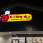 wakacje Walizki, plecaki i organizery. Biedronka przygotowała ofertę dla osób planujących wakacje