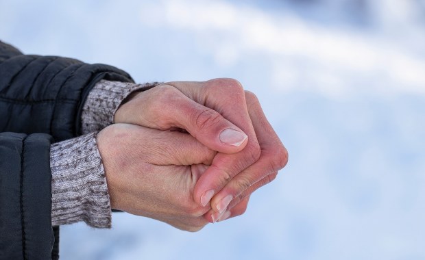 Walka organizmu o utrzymanie ciepła. Jak zabija mróz?