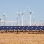 Walka Trumpa z zieloną energią nic nie dała. OZE wyprzedziły gaz w USA