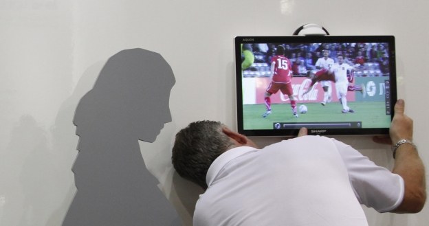 Walka z kradzieżą sygnału telewizyjnego odbywa się w całej Europie /AFP