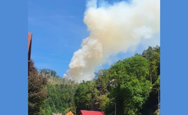 Walka z ogniem w Czechach. Kolejna miejscowość ewakuowana
