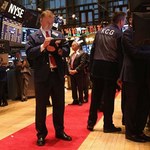 Wall Street: W centrum uwagi dane makro