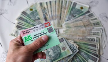 Waloryzacja emerytur z niespodzianką. 1000 zł więcej dla seniorów