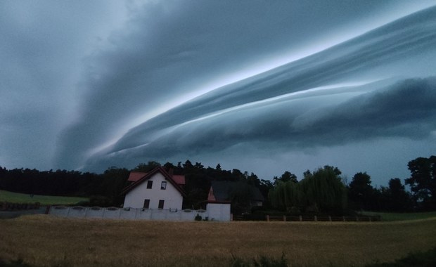 Wały szkwałowe nad Polską. Zjawisko równie piękne, co niebezpieczne