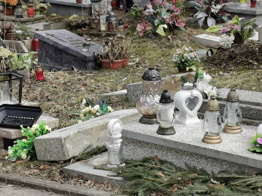 Wandal lub wandale zniszczyli dziecięcą kwaterę /Piotr Bułakowski /RMF FM