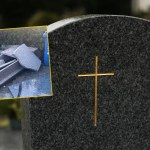 Wandale zniszczyli zakład kamieniarski. Apel właściciela