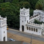 "Wandalskie malowidła" na wiadukcie mostu Poniatowskiego. ZDM grzmi 