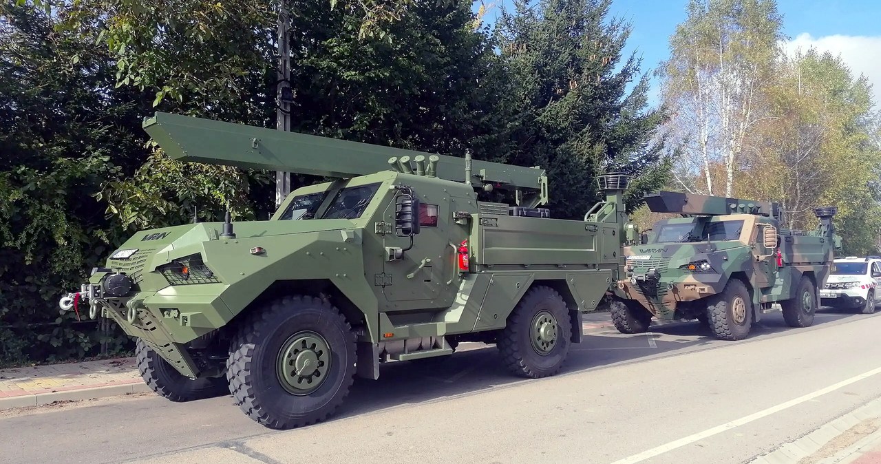 Waran z Autosanu z wyrzutnią dronów systemu Gladius / fot. Huta Stalowa Wola S.A. Oddział Autosan w Sanoku /