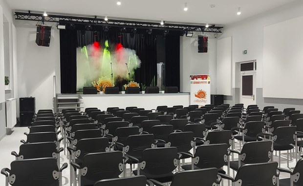 Warmińsko-Mazurskie: Chwilę po wyjściu widowni zawalił się sufit