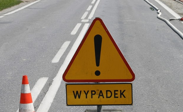 Warmińsko-Mazurskie: Samochód osobowy potrącił trzech nastolatków