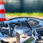 Warmińsko-mazurskie: Tragiczny wypadek z udziałem motocyklistów i motorowerzysty