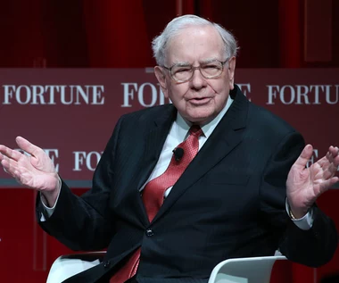 Warren Buffett pozbywa się akcji i gromadzi gotówkę. Zwątpił nawet w Bank of America