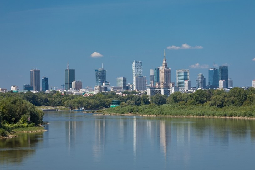 Warszawa 2018. Widok na stolicę Polski z mostu Siekierkowskiego. /Arkadiusz Ziółek /East News