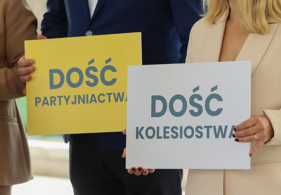 Warszawa, 27.07.2023. Briefing prasowy Polski 2050 pt. "Dosc zlodziejstwa i kolesiostwa. Spolki Skarbu Panstwa przestana byc politycznym lupem" /Fot. Paweł Wodzyński /East News