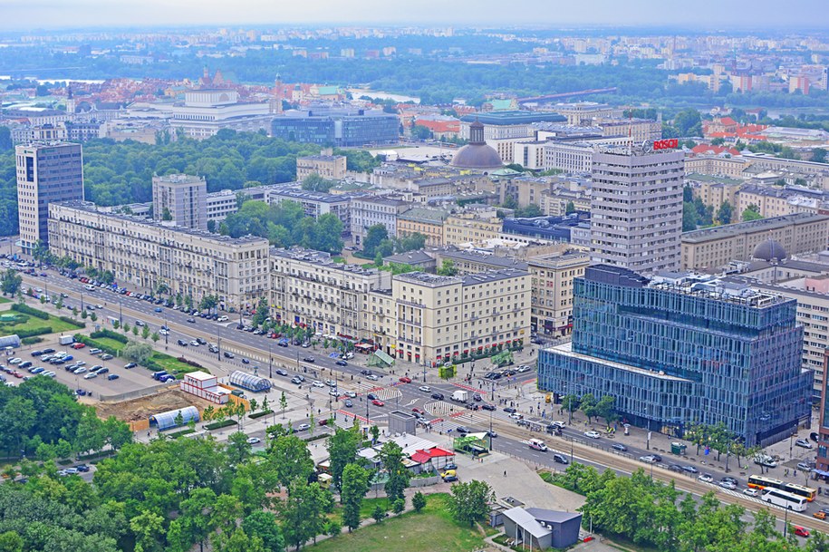 Warszawa, Al. Jerozolimskie /Shutterstock