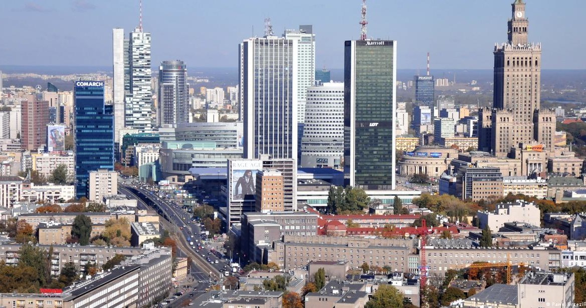 Warszawa, ale i inne miasta w Polsce przyciągają inwestorów z Niemiec /Pawel Brzeziński/PAP/picture-alliance /Deutsche Welle