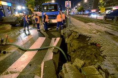 Warszawa: Awaria wodociągu na Ochocie 