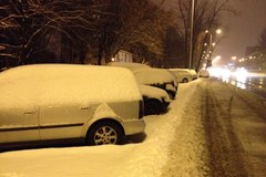 Warszawa budzi się zasypana śniegiem