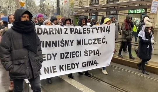 Warszawa. Demonstracja wsparcia dla Palestyńczyków /Mateusz Chłystun /RMF FM