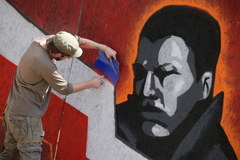 Warszawa: Graffiti na cześć powstańców