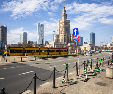 Warszawa jak Kraków. Aut nie ma, smog pozostał