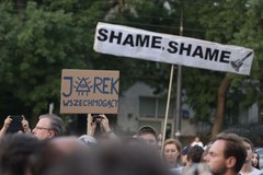 Warszawa: Kolejny dzień protestów przeciwko zmianom w sądownictwie
