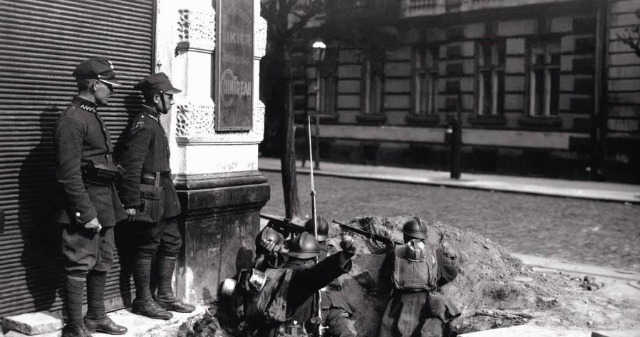 Warszawa. Maj 1926 /materiały prasowe