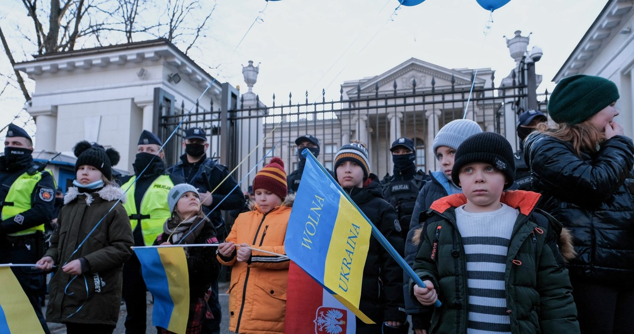 Warszawa: Manifestacja "Matki wołają: przestańcie strzelać do dzieci".