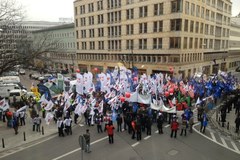 Warszawa: Manifestacja w ramach europejskiego dnia protestu