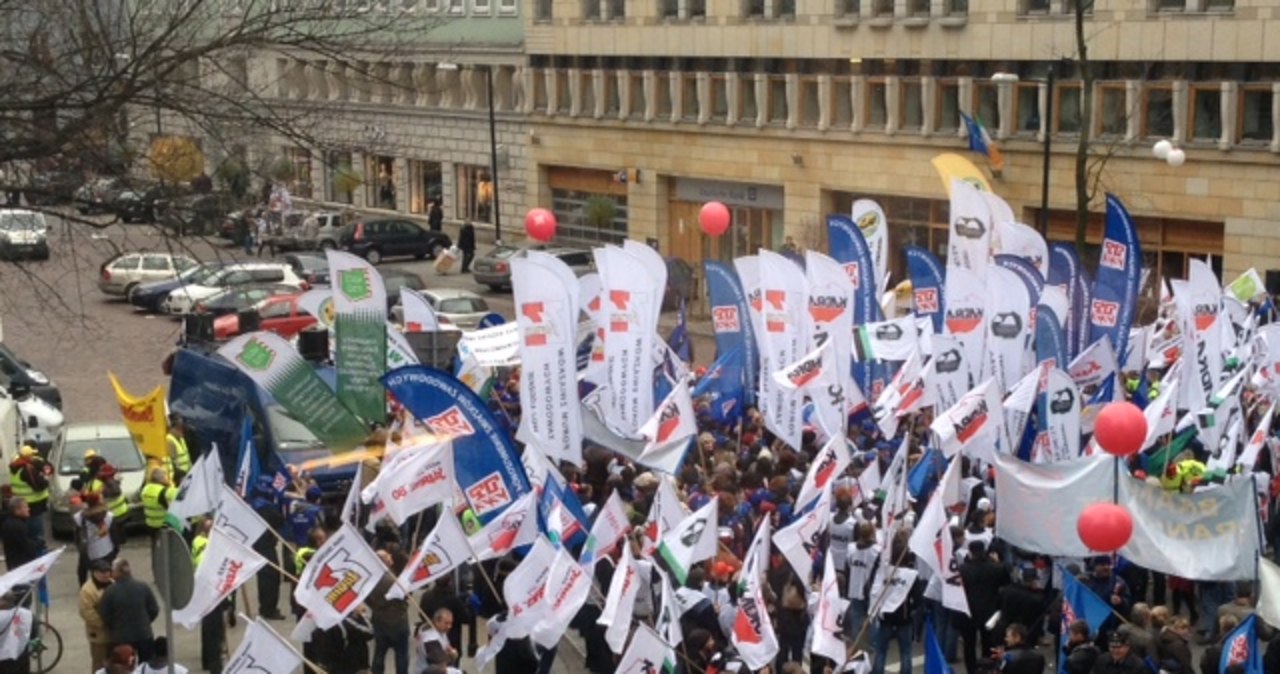 Warszawa: Manifestacja w ramach europejskiego dnia protestu