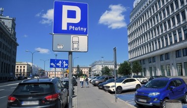 Warszawa: Najwyższa w kraju kara za brak opłaty parkingowej