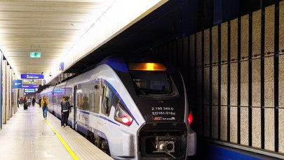 Warszawa: Nowy rozkład na kolei po utrudnieniach z 12 marca 