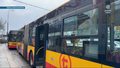 Warszawa. Ostrzelane autobusy na Marszałkowskiej. Ktoś użył wiatrówki
