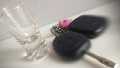 Warszawa: Pijany policjant spowodował kolizję. Jest zarzut