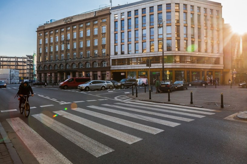 Warszawa: Plac Pięciu Rogów /Adam Burakowski /Reporter