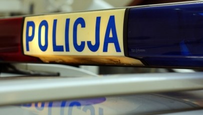 Warszawa: Pobili i okradli mężczyznę. Szuka ich policja