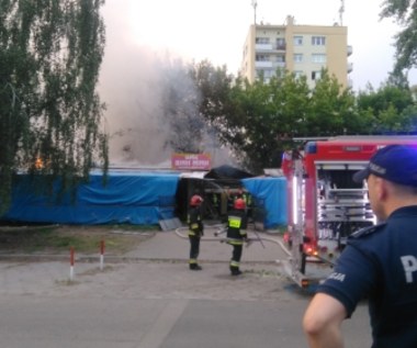Warszawa: Pożar na bazarze przy ul. Broniewskiego
