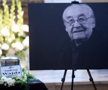 Warszawa pożegnała Andrzeja Wajdę