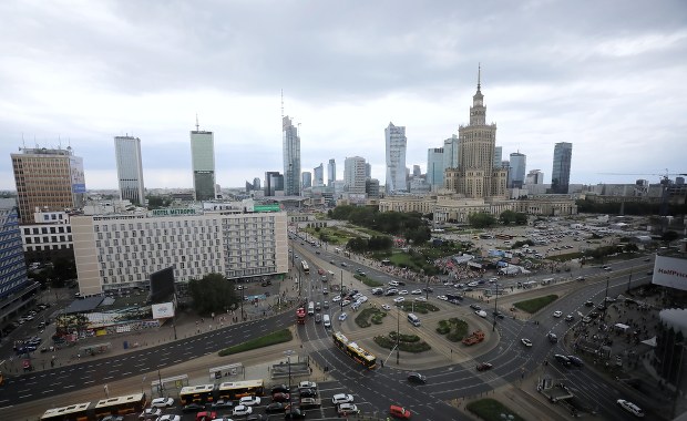 Warszawa: Rondo Dmowskiego będzie Rondem Praw Kobiet? IPN jest przeciw