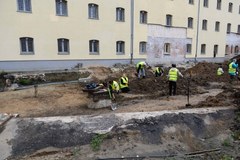 Warszawa: Rozpoczął się kolejny etap prac IPN w byłym więzieniu na Mokotowie