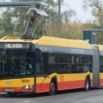 Warszawa stawia na elektryki. 80 nowych pojazdów trafi na stołeczne ulice 